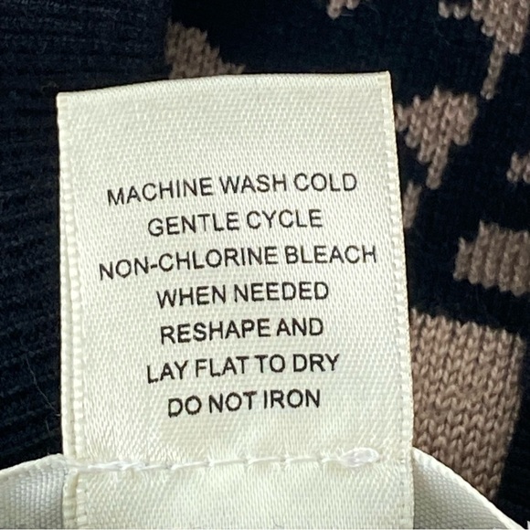 Say What Aztec Print Mock Neckline Sleeveless Dress Size Med - Picture 5 of 8